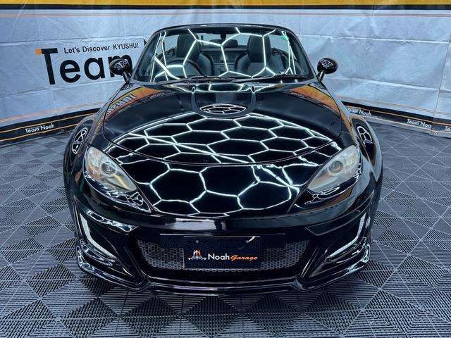 2011 Mazda Roadster – thumbnail 2