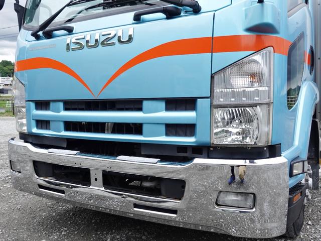 2011 Isuzu Forward – thumbnail 4