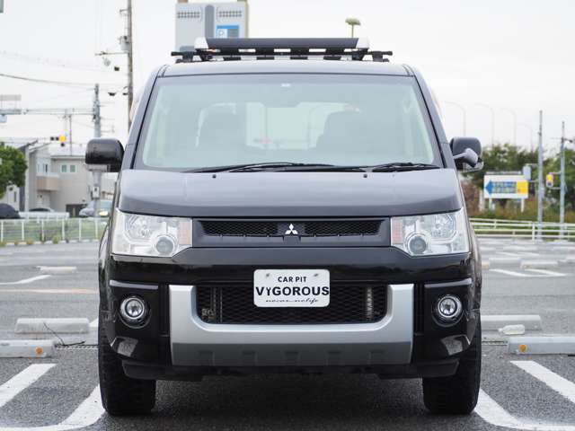 2010 Mitsubishi Delica D:5 – thumbnail 4
