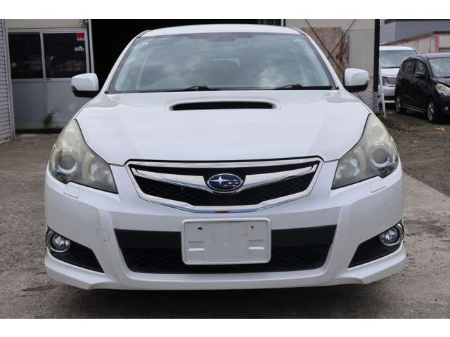 2011 Subaru Legacy Touring Wagon – thumbnail 2