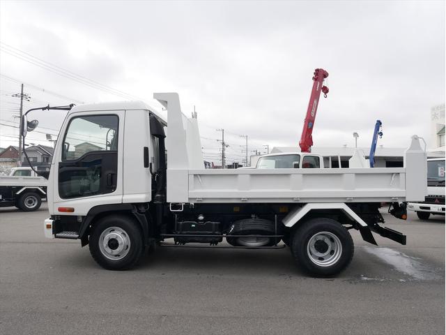 2006 Isuzu Forward – thumbnail 3