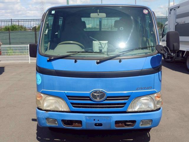 2009 Toyota Dyna – thumbnail 3
