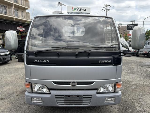 2003 Nissan Atlas – thumbnail 2