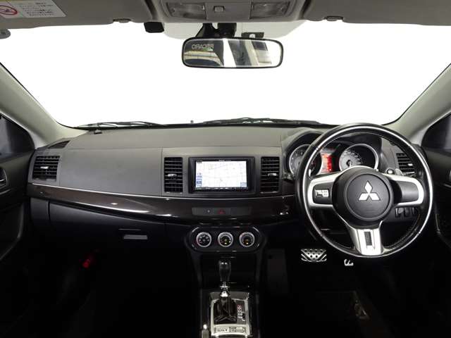 2009 Mitsubishi Lancer Evolution – thumbnail 3