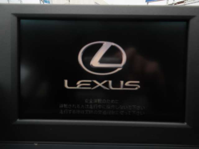 2010 Lexus HS – thumbnail 3