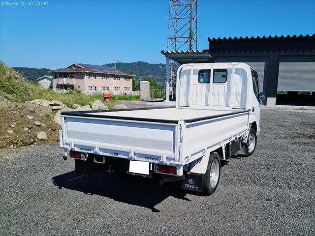 2002 Toyota Dyna – thumbnail 4