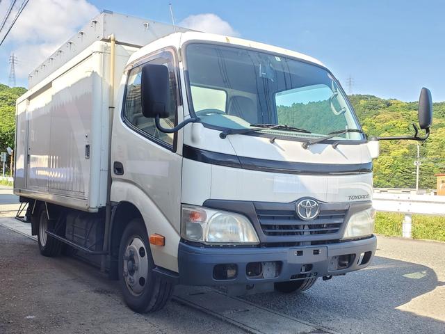 2011 Toyota ToyoAce – thumbnail 3