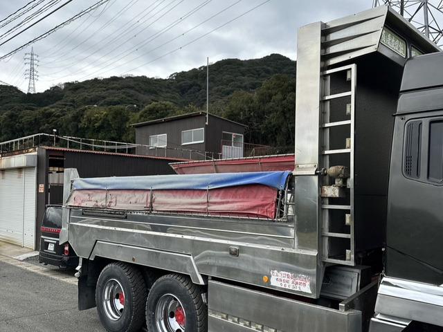 2001 Mitsubishi Fuso Super Great – thumbnail 4