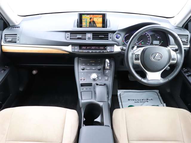 2011 Lexus CT – thumbnail 3