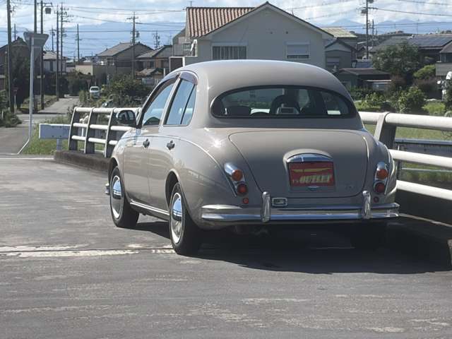 2009 Mitsuoka Viewt – thumbnail 2