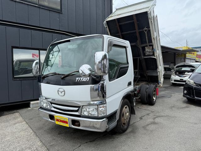 2002 Mazda Titan