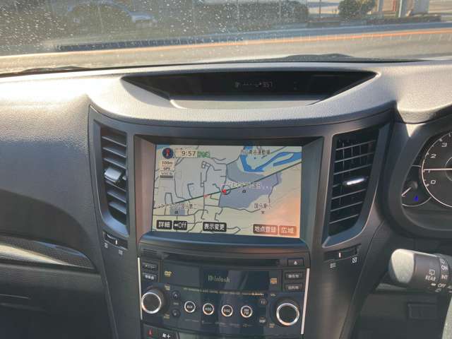 2010 Subaru Legacy Touring Wagon – thumbnail 3