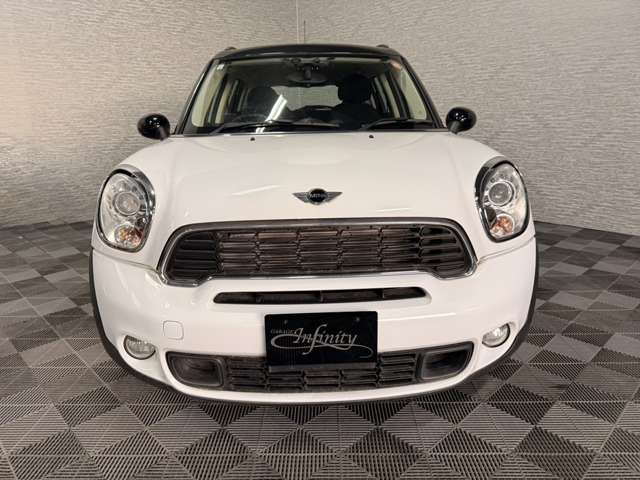 2011 MINI MINI Crossover – thumbnail 2