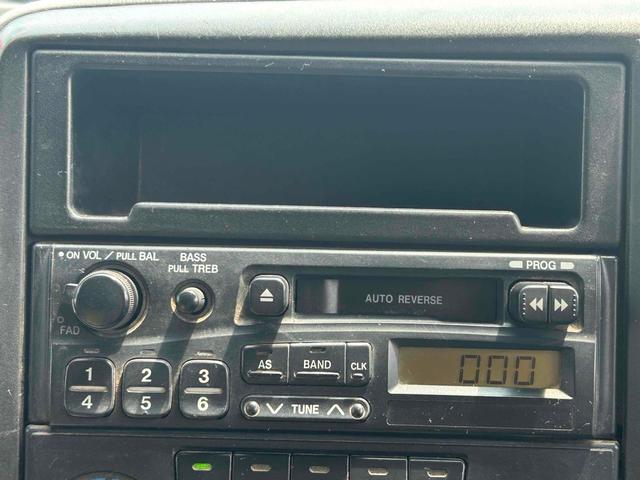 2000 Mazda Titan – thumbnail 3