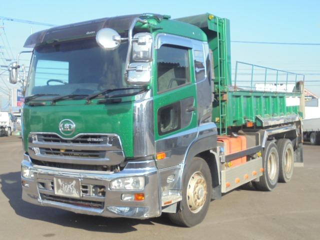 2011 UD Trucks Quon – thumbnail 2