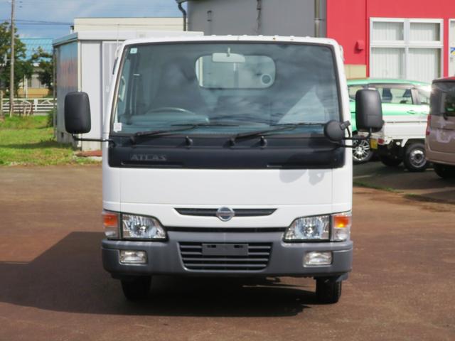 2003 Nissan Atlas – thumbnail 2