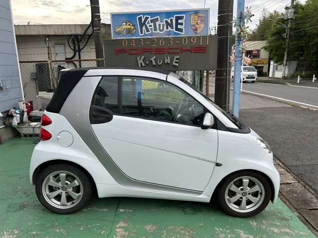 2011 smart Fortwo Smart Cabrio – thumbnail 2
