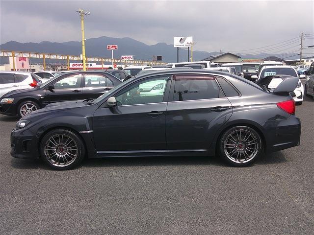 2011 Subaru Impreza STI – thumbnail 2