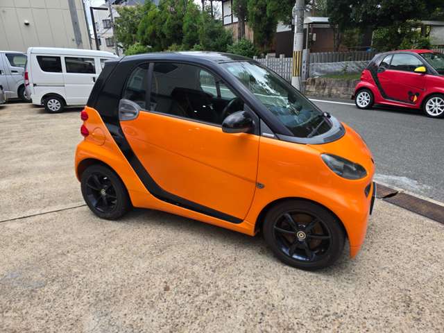 2011 smart Fortwo Smart – thumbnail 3