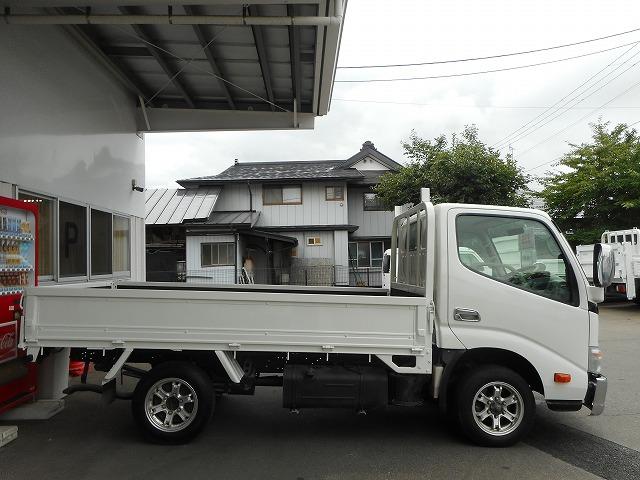 2011 Toyota Dyna – thumbnail 4