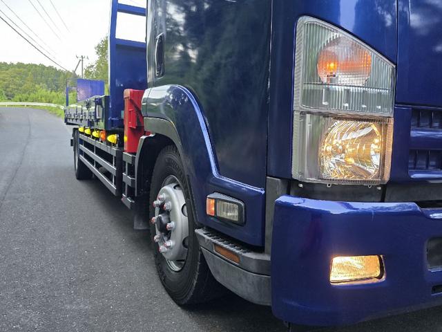 2011 Isuzu Forward – thumbnail 4