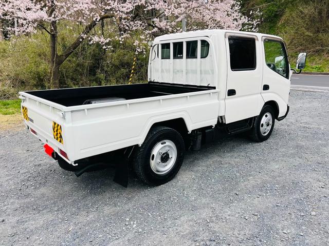 2003 Toyota Dyna – thumbnail 4
