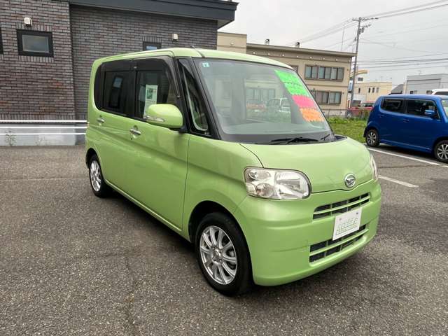 2011 Daihatsu Tanto – thumbnail 3