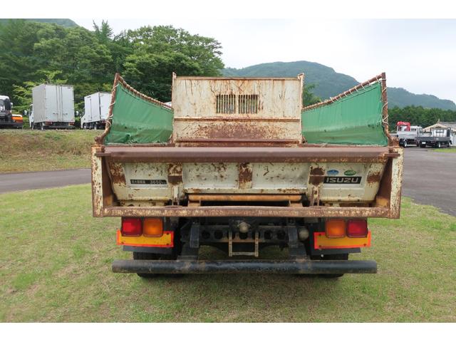 2011 Isuzu Forward – thumbnail 2