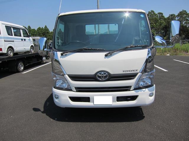 2011 Toyota ToyoAce – thumbnail 2