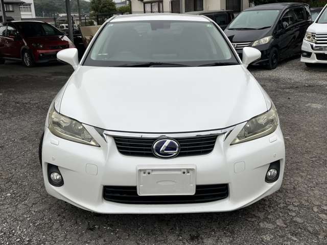 2011 Lexus CT – thumbnail 2