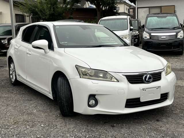 2011 Lexus CT – thumbnail 3