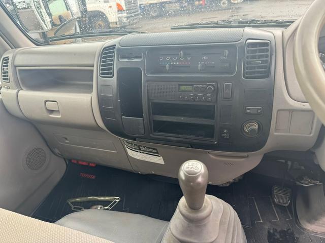 2010 Toyota Dyna – thumbnail 2