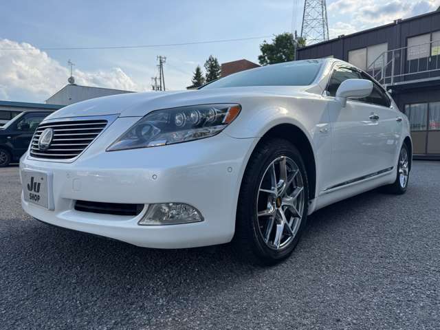 2007 Lexus LS Hybrid – thumbnail 3