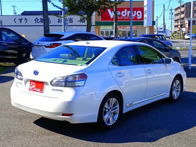 2010 Lexus HS – thumbnail 4