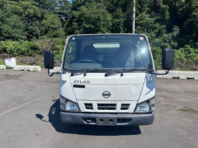 2004 Nissan Atlas – thumbnail 2