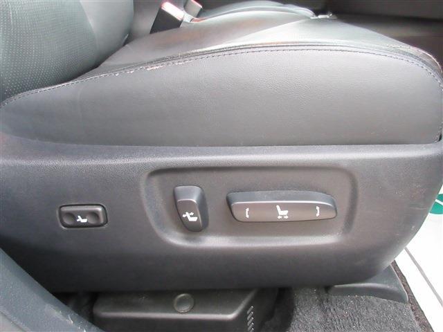 2011 Lexus HS – thumbnail 4