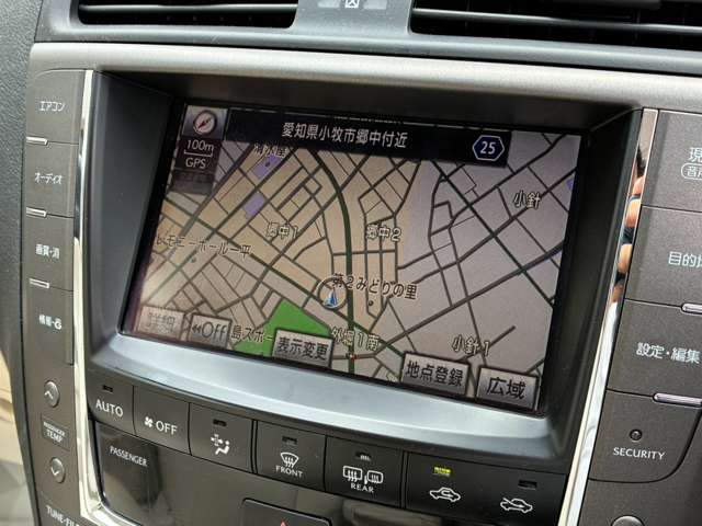 2010 Lexus IS Convertible – thumbnail 4
