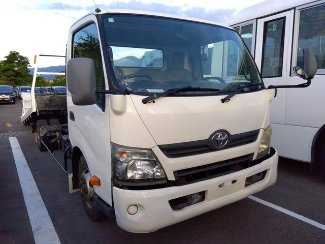2011 Toyota Dyna – thumbnail 3