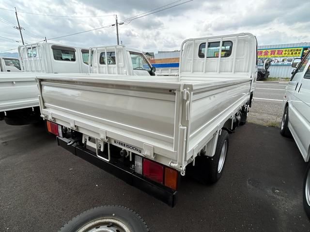 2009 Mazda Titan – thumbnail 4