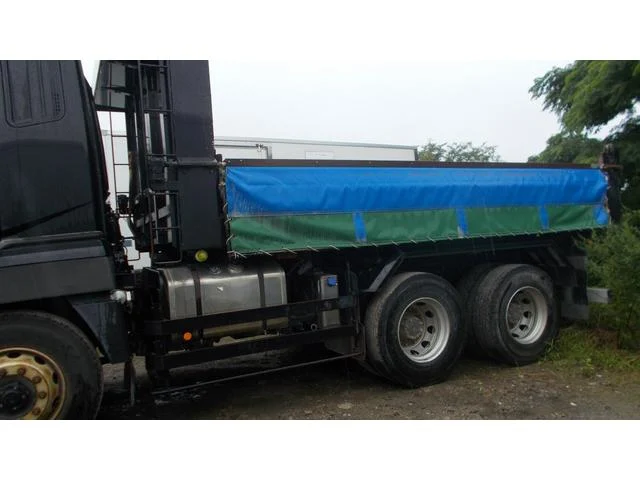 2011 Mitsubishi Fuso Super Great – thumbnail 4