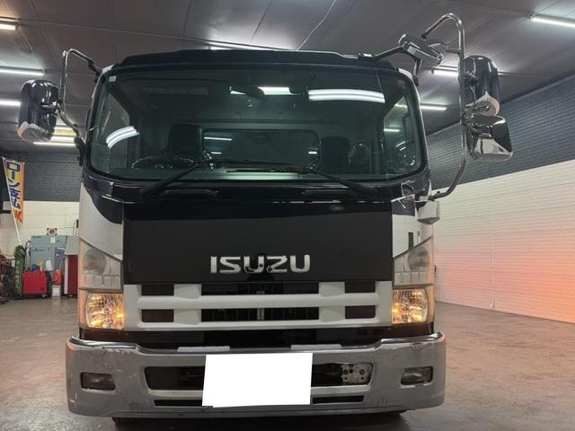 2011 Isuzu Forward – thumbnail 2