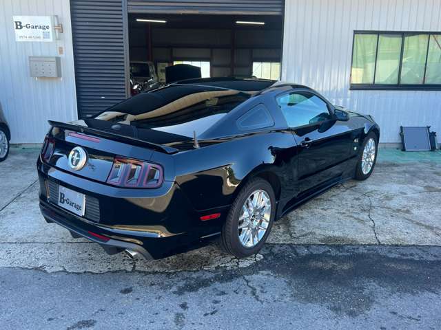 2009 Ford Mustang – thumbnail 4