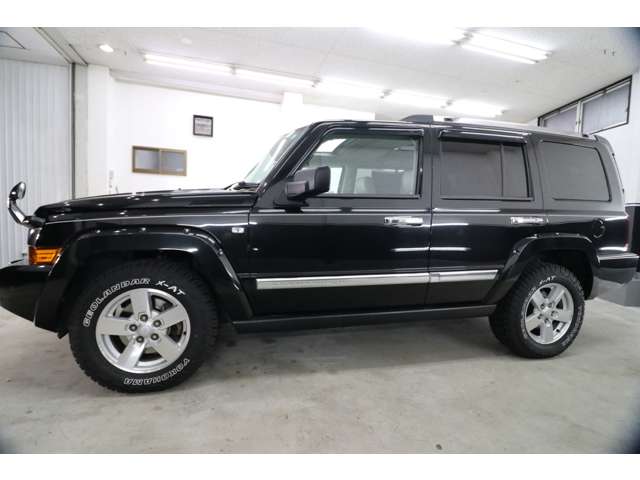 2007 Jeep Commander – thumbnail 4