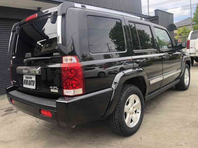 2008 Jeep Commander – thumbnail 3
