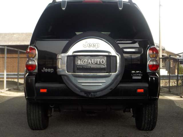 2005 Jeep Cherokee – thumbnail 3