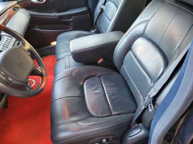 2001 Cadillac Deville1 – thumbnail 4