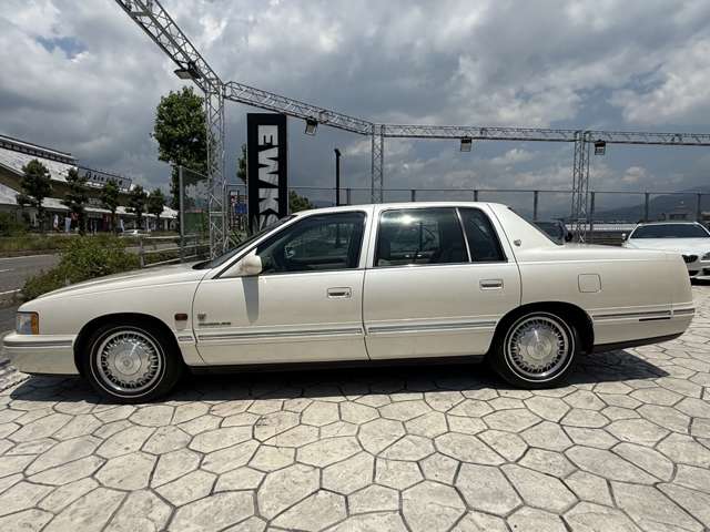 1999 Cadillac Concourse – thumbnail 2