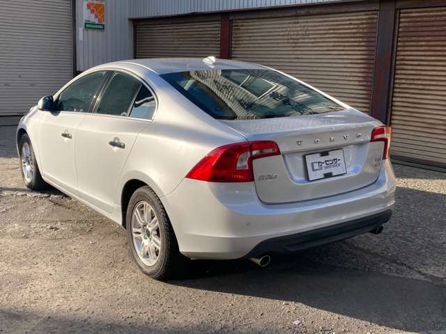 2011 Volvo S60 – thumbnail 3