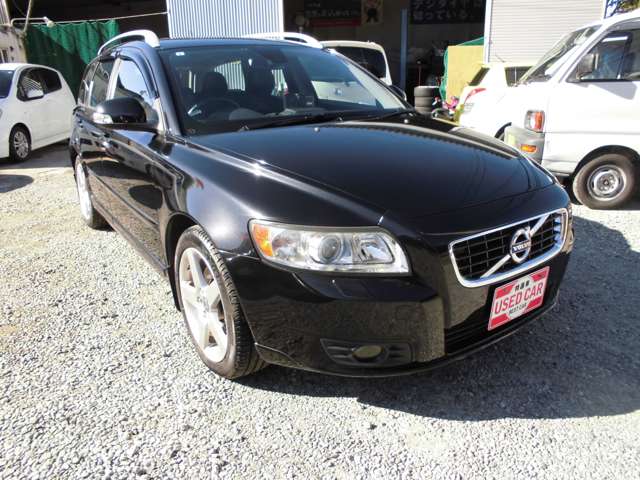 2011 Volvo V50 – thumbnail 3