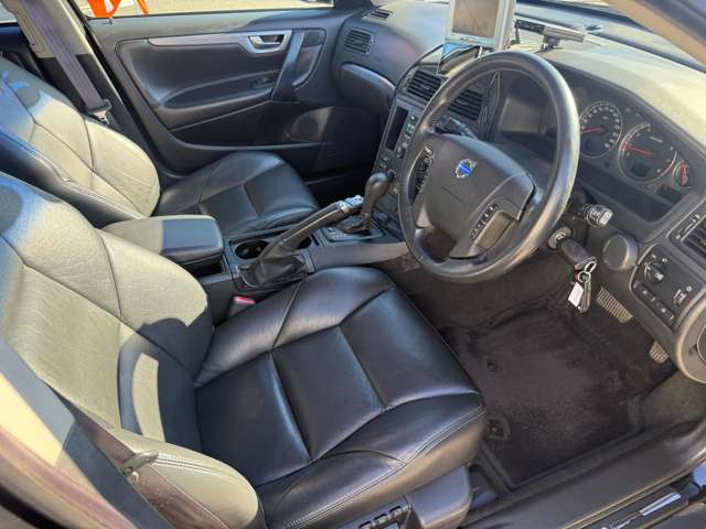 2003 Volvo V70 – thumbnail 3